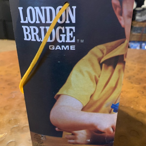 Game Vintage London Bridge is Falling Down Complete with box Cootie Co - Picture 13 of 13